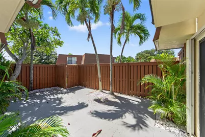 3900 SE County Line Road #27D, Tequesta, FL 33469 - Photo 3
