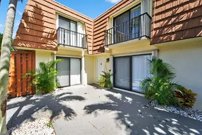 3900 SE County Line Road #27D, Tequesta, FL 33469 - Photo 1