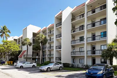 3000 Presidential Way #Apt 106, West Palm Beach, FL 33401 - Photo 1