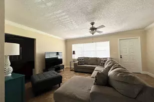 9135 Saddlecreek Dr, Boca Raton, FL 33496 - Photo 5