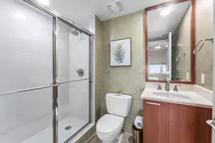 2640 Lake Shore Dr, Riviera Beach, FL 33404 - Photo 23
