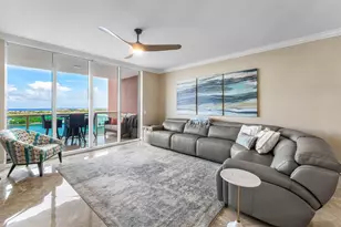 2640 Lake Shore Dr, Riviera Beach, FL 33404 - Photo 5