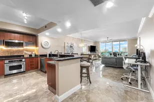2640 Lake Shore Dr, Riviera Beach, FL 33404 - Photo 7