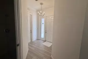 213 SW 11th St, Fort Lauderdale, FL 33315 - Photo 9