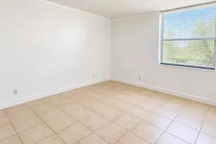 112 Lake Emerald Dr, Oakland Park, FL 33309 - Photo 27