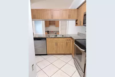 6426 Emerald Dunes Drive #205, West Palm Beach, FL 33411 - Photo 3