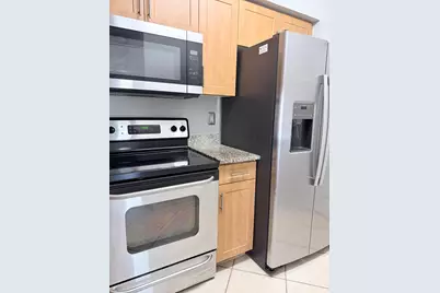 6426 Emerald Dunes Drive #205, West Palm Beach, FL 33411 - Photo 5