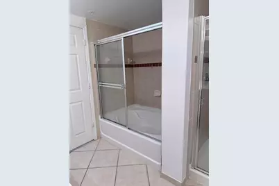 6426 Emerald Dunes Drive #205, West Palm Beach, FL 33411 - Photo 15