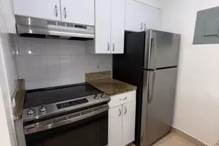 100 SW 10th St, Fort Lauderdale, FL 33315 - Photo 5