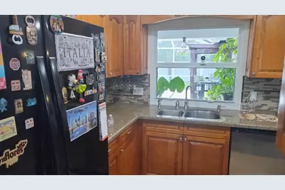 1134 SE Mendoza Avenue, Port Saint Lucie, FL 34952 - Photo 11
