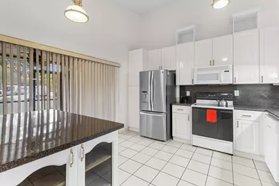 1001 NW 79th Avenue, Plantation, FL 33322 - Photo 13