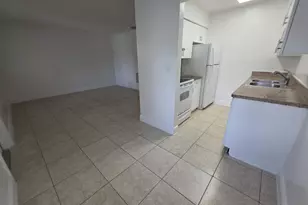 75 SW 10th St, Fort Lauderdale, FL 33315 - Photo 1