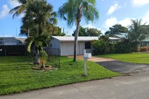 1075 James Rd, Lantana, FL 33462 - Photo 15