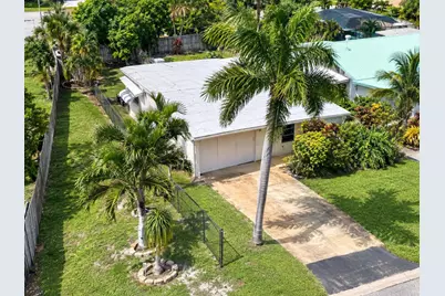 1075 James Road, Lantana, FL 33462 - Photo 1