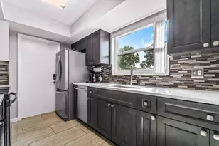 2037 S Seacrest Blvd, Boynton Beach, FL 33435 - Photo 11
