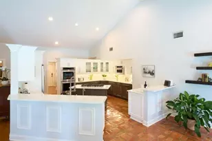 3700 Embassy Dr, West Palm Beach, FL 33401 - Photo 5