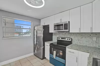 7601 Byron Avenue #3C, Miami Beach, FL 33141 - Photo 11