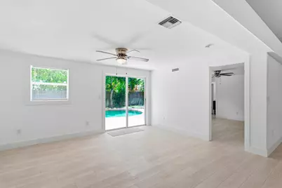 898 SW 10th Avenue, Boca Raton, FL 33486 - Photo 15
