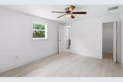 898 SW 10th Avenue, Boca Raton, FL 33486 - Photo 17