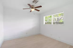 898 SW 10th Ave, Boca Raton, FL 33486 - Photo 23