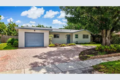 898 SW 10th Avenue, Boca Raton, FL 33486 - Photo 1
