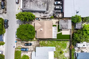 318 W Mango Street W, Lantana, FL 33462 - Photo 9