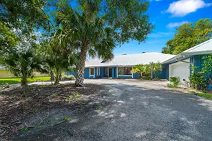 2122 SW Racquet Club Dr, Palm City, FL 34990 - Photo 1