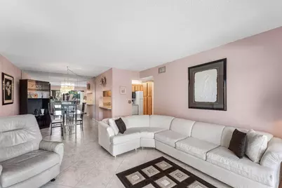 708 Sunny Pine Way #H2, Greenacres, FL 33415 - Photo 5