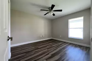 111 Shaddock Dr, Auburndale, FL 33823 - Photo 3