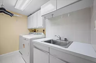 100 Lakeshore Dr, North Palm Beach, FL 33408 - Photo 27