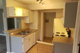 8761 NW 39th St, Sunrise, FL 33351 - Photo 9