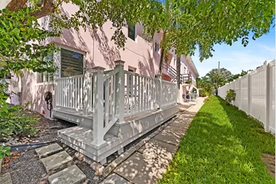 990 Casuarina Road #4, Delray Beach, FL 33483 - Photo 27