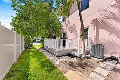 990 Casuarina Road #4, Delray Beach, FL 33483 - Photo 29
