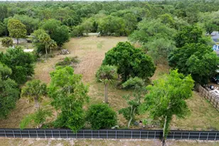320 S Jinete St, Clewiston, FL 33440 - Photo 1