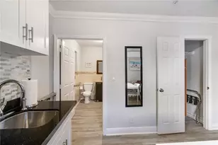 2625 NE 13th Ct, Fort Lauderdale, FL 33304 - Photo 13