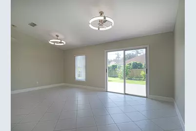 745 18th Street SW, Vero Beach, FL 32962 - Photo 7
