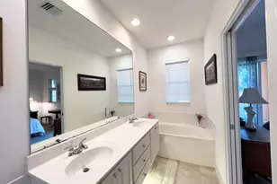2913 E Community Dr, Jupiter, FL 33458 - Photo 11