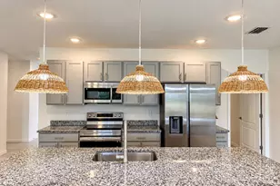 1025 SW Sarto Ln, Port Saint Lucie, FL 34953 - Photo 7