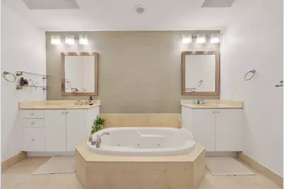 801 S Olive Avenue #1621, West Palm Beach, FL 33401 - Photo 17