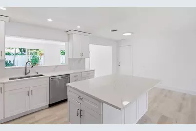 998 W Camino Real, Boca Raton, FL 33486 - Photo 9