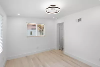 998 W Camino Real, Boca Raton, FL 33486 - Photo 13