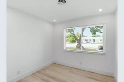 998 W Camino Real, Boca Raton, FL 33486 - Photo 19