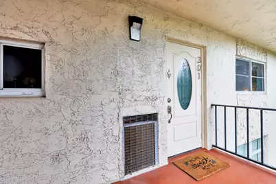 9500 N Hollybrook Lake Drive #301, Pembroke Pines, FL 33025 - Photo 3