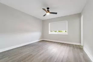 624 Southwind Cir, North Palm Beach, FL 33408 - Photo 11