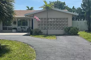 2754 NE 29th Ave, Lighthouse Point, FL 33064 - Photo 3
