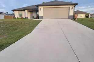 1413 NE 9th Ave, Cape Coral, FL 33909 - Photo 1