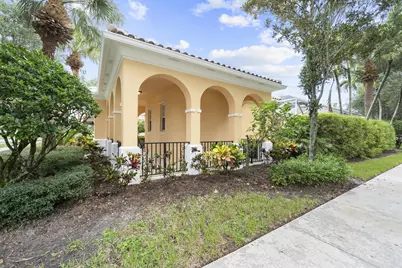 3723 Community Drive, Jupiter, FL 33458 - Photo 3