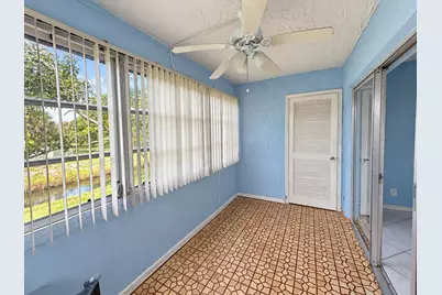 729 Lori Drive #202, Palm Springs, FL 33461 - Photo 9