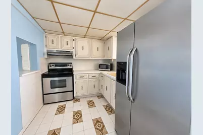 729 Lori Drive #202, Palm Springs, FL 33461 - Photo 5