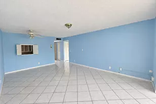 729 Lori Dr, Palm Springs, FL 33461 - Photo 3